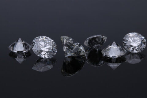 Diamonds – How to identify if they are Fake or Real?