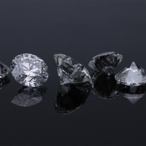 Diamonds – How to identify if they are Fake or Real?