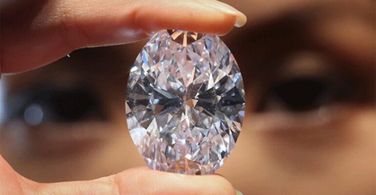 Synthetic Diamonds - Breakthrough Gem Material that beats Mined Diamonds