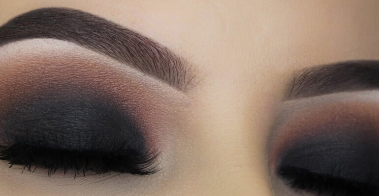 Smokey Eye Makeup: Simple And Fab!