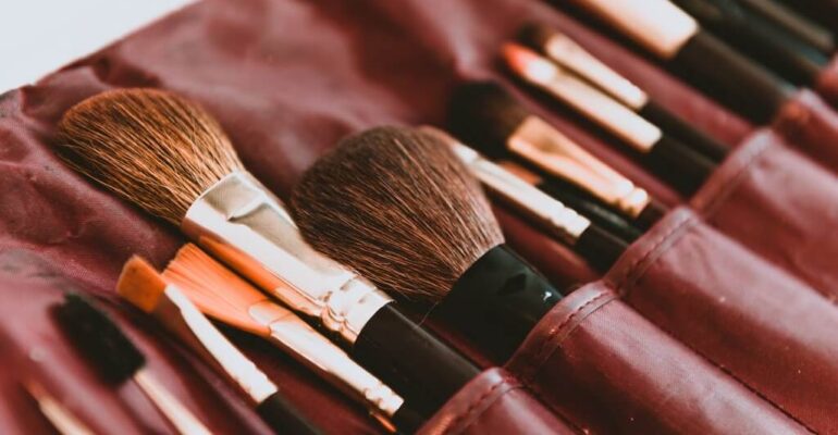 Makeup Brushes: Must Haves!