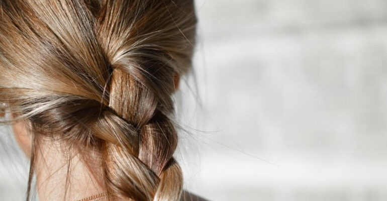 Oily scalp: Home remedies to treat greasy hair