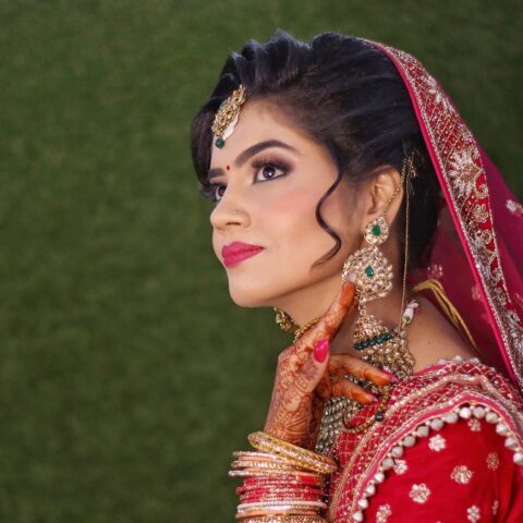 Bridal Hair Discover the Trendiest Hairstyles for Indian Brides thumbnail