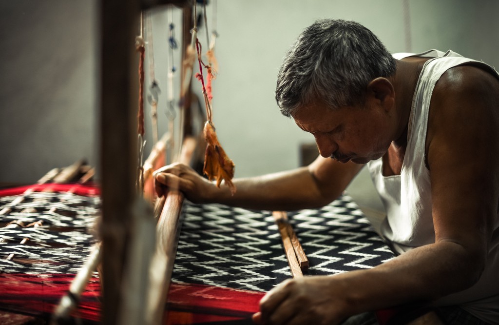 The History of Handloom Weaving Through The Ages (2)