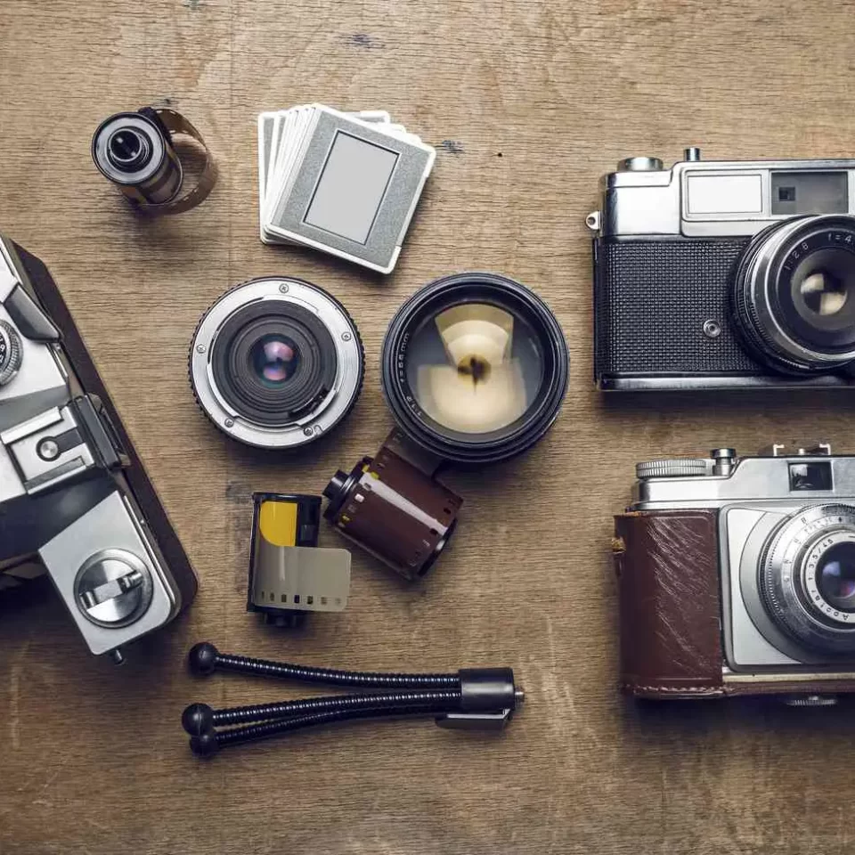 A Timeline of the Evolution of Camera 1600s to the 21st century (4)