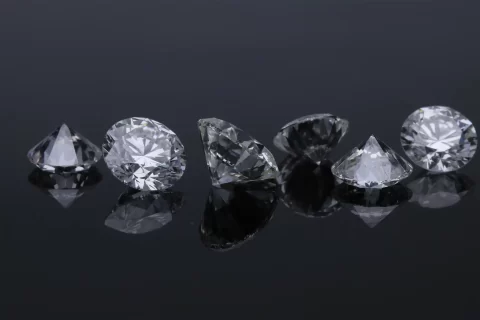 How To Tell If A Diamond Is Real Or Fake (1)