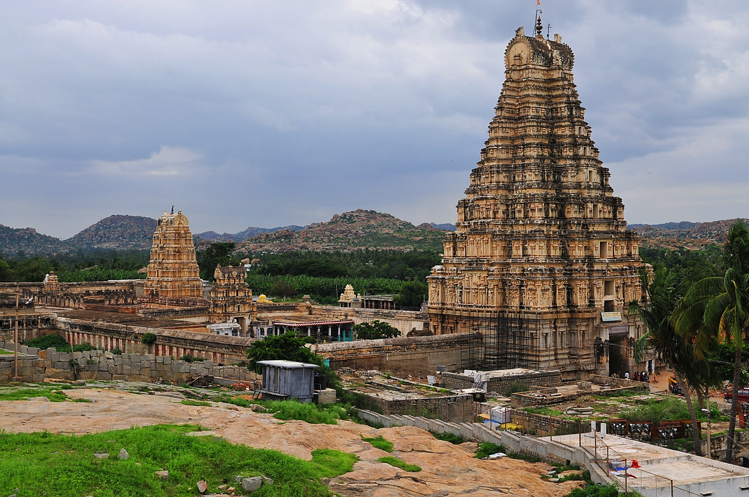 10 Architectural Wonders Built In India 