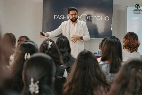 Unlocking Success in Fashion An Industry Expert Session with Gaurav Mondal at JD Institute of Fashion Technology (2)