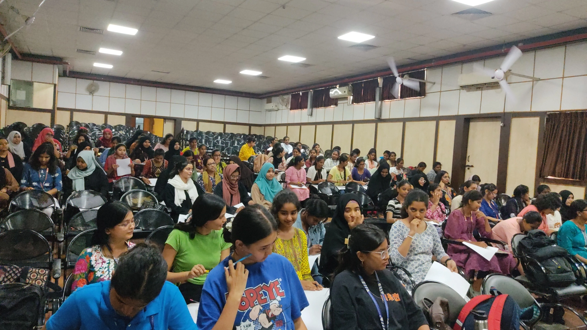 JD Institute of Fashion Technology collaborative workshop with NMKRV College for women (3)